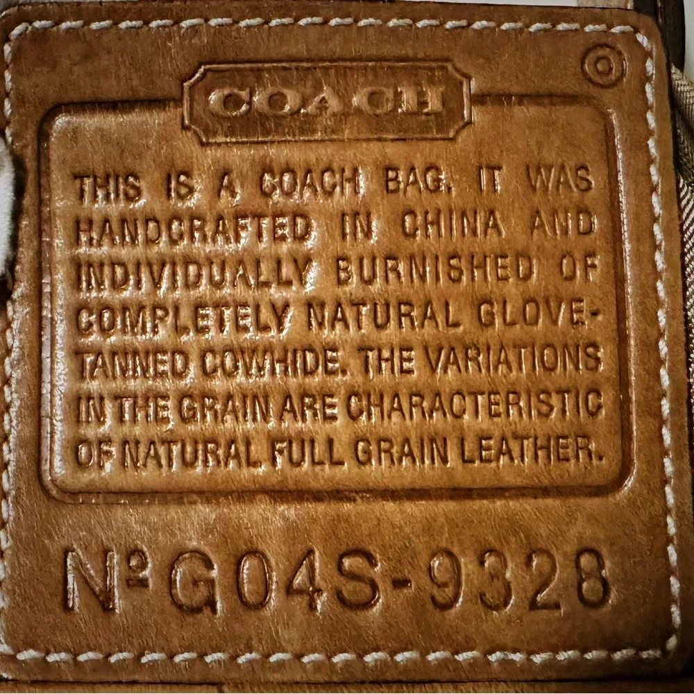 Vintage Y2K Coach Crossbody Bag 2004 year Tan soft Leather Crossbody Bag - Picture 8 of 17